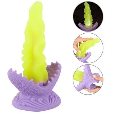 PASSIONATE PLANT-BEASTY COCKS-ΤΟ ΦΩΤΕΙΝΟ DILDO